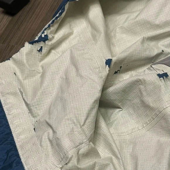 Patagonia Men's Navy Hooded Raincoat - Picture 4 of 7